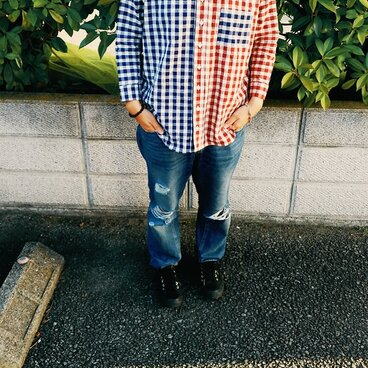 ギンガムチェックのツートーンYシャツ