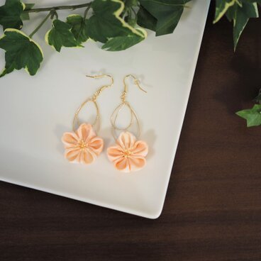 つまみ細工☆春爛漫☆桜のしずくピアス☆