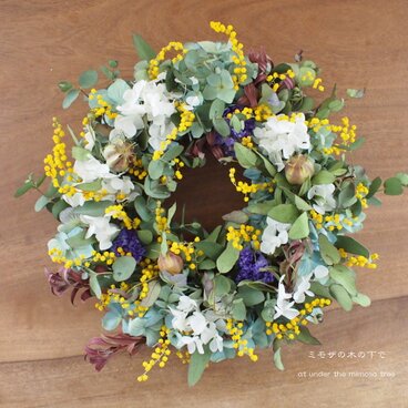ユーカリとミモザの春ブラウンリース