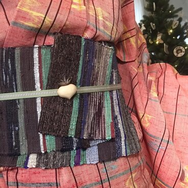 木の帯留め　組み木絵レリーフ「白蕪」（三分紐用）