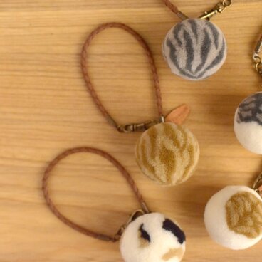 まん丸ねこのバッグチャーム