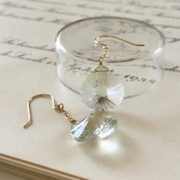 【K10】グリーンアメジストのピアス