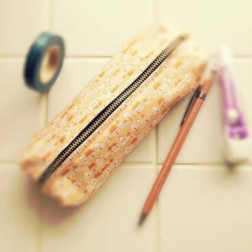 【値下げ】えくれあペンケース（お家）