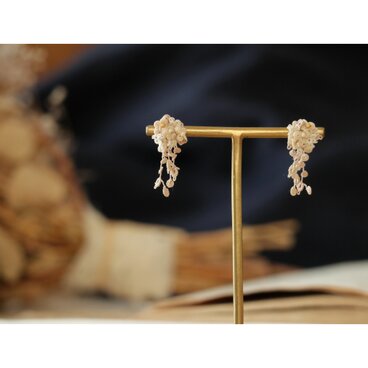 アンティークカラーのブーケピアス/イヤリング