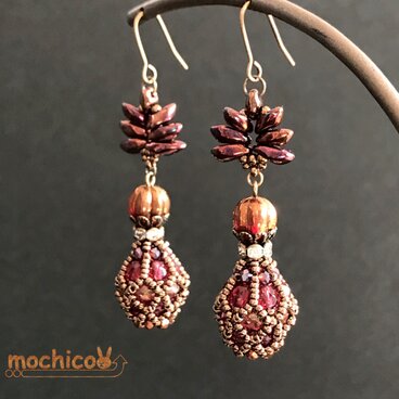 春の新作☆ビーズのPerfumeBottle(ペアⅠ型＋ロータス)[レッド]