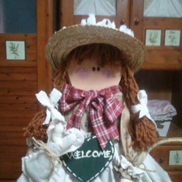 女の子のウッドドール