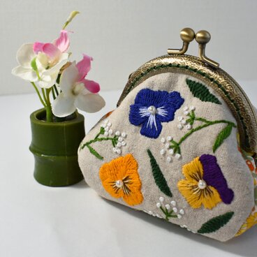 がま口ポーチ ビオラとかすみ草(小)