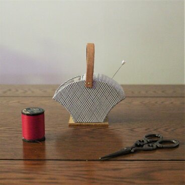 【カルトナージュ】バスケット型ピンクッション