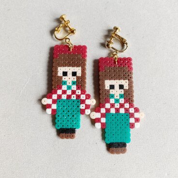 袴女子のイヤリング