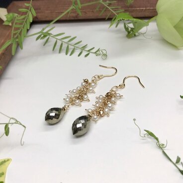 パイライトとパールのシャラシャラピアス