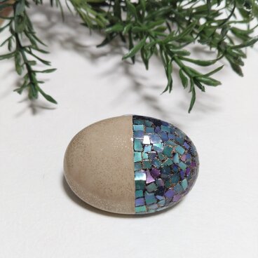 螺鈿と漆塗のモダン帯留め