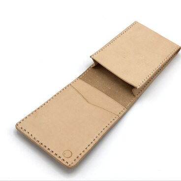 【タテ型】名刺入れ/カードケース　ヌメ革：ナチュラル【選べるステッチカラー】(r209)