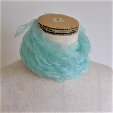 リボン・リ・ボーン　オーガンジーリボンのストール　