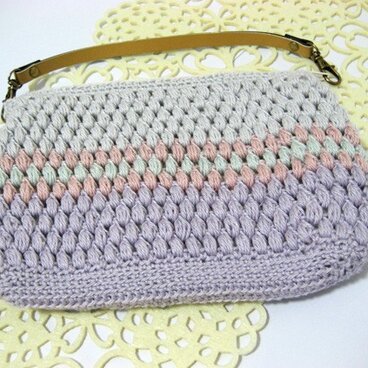 玉編みのファスナーポーチ　<Mサイズ>