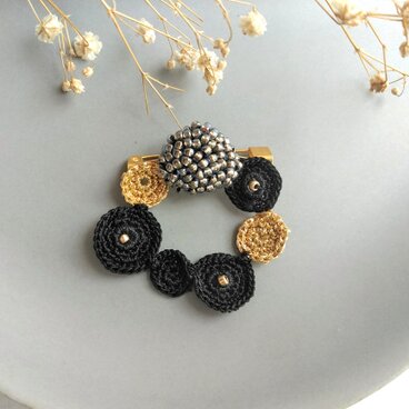 山野草のブローチ　-bouquet- [midnight black]