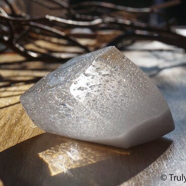 純白透明ガラスのインテリアオブジェ - 「 白のかおり 」 ●  幅約9cm