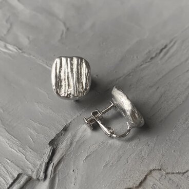 錫イヤリング　四角