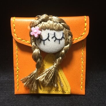 本革 栃木レザー　絹糸ドールぼたん　コインケース