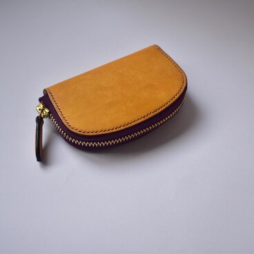 オーバル型　革のキーケース　パンジー