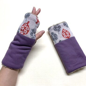 葉っぱ柄(グレー)＋プードルファー のハンドウォーマー/指なし