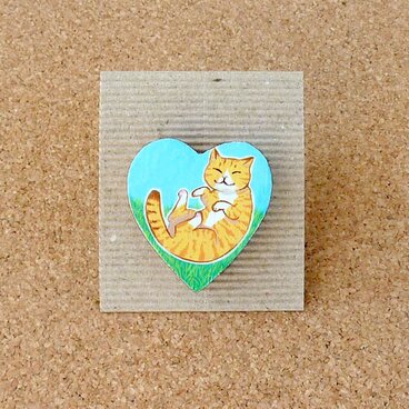 ごろりん猫の手描きブローチ・茶白はちわれC