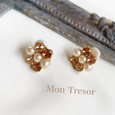 お花のイヤリング