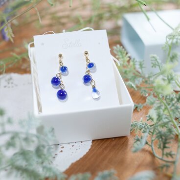 ガラス製ピアス【雫】