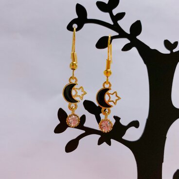 月と星のゆらゆらピアス/イヤリング