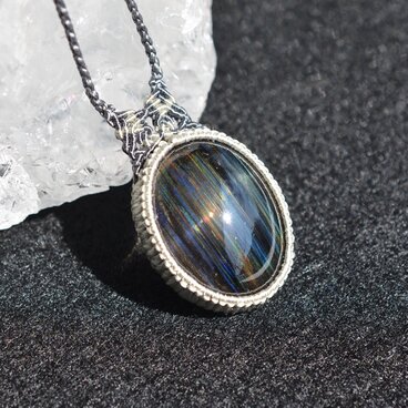 【シルク】レインボースキャポライト/マクラメネックレス