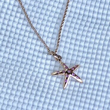 K18PG ピンクサファイアペンダント　ーひとでのような星のようなー