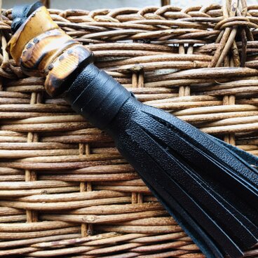 タッセル　革　SALE