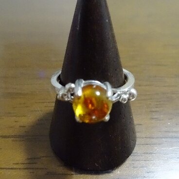 アンバー（琥珀）のリング