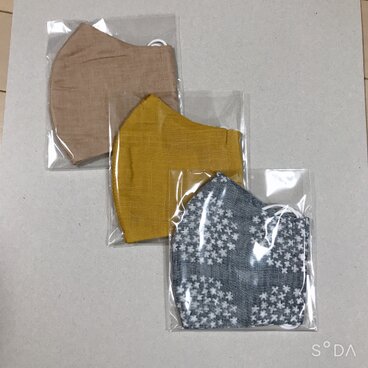 ３枚 表裏ガーゼマスク　再販変更あり 大きめサイズ 布マスク 立体マスク からし花柄ベージュ