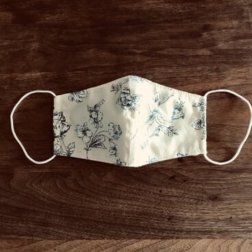 エレガンス　立体マスク(クリーム)