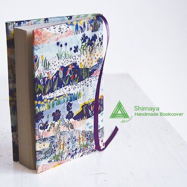 “Posy Landscape”青い花束　文庫本ブックカバー