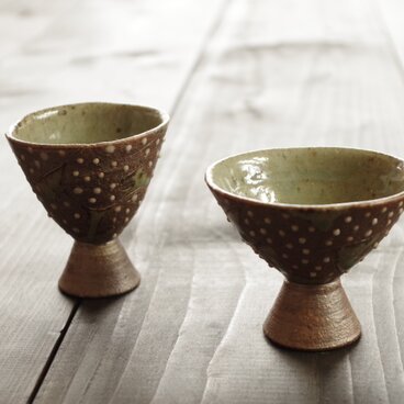 釉彩高杯酒器　葉 D (右)