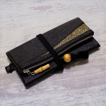 オーダー　本革製道中財布　姫路黒桟革製　「七宝　金」　