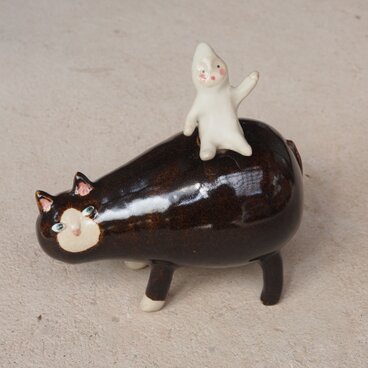 どうぶつ花器 ねこ（ハチワレ）