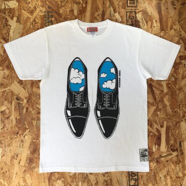 靴職人 デザイン Tシャツ / 空靴