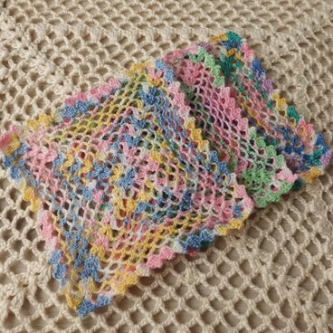 レース編みのコースター 3枚・花