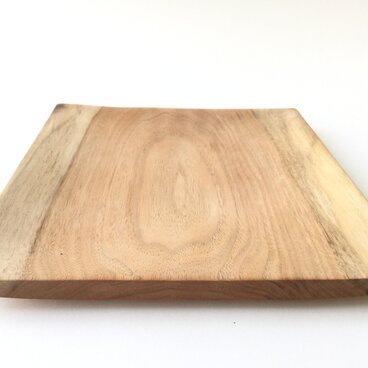ダイナミックな一枚板の角皿〈大〉 栗 SL-010