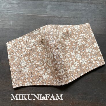 洋服屋さんの立体マスク＊送料無料・花柄ベージュ・コットン