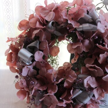 ムーブピンクの紫陽花リース