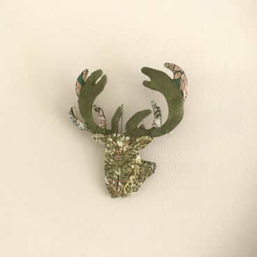 トナカイのブローチ