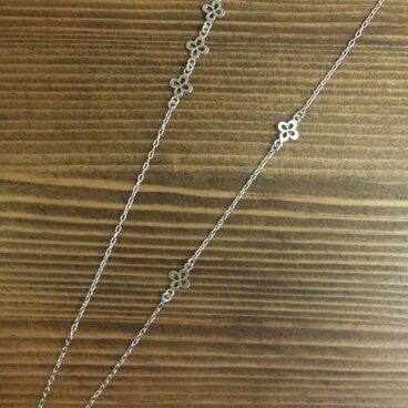 Sレースフラワーロングネックレス