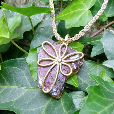 ワインレッド　ローマンガラス　ペンダントヘッド