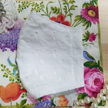 清涼マスク⭐　白で爽やか⭐　コットンレース⭐　エレガントに♪　日本製⭐