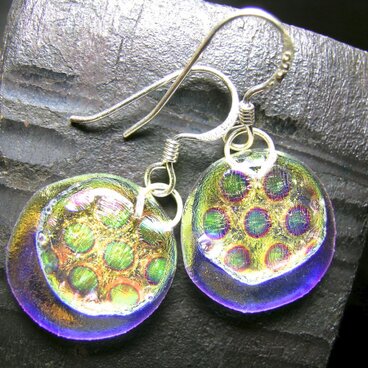 ガラスピアス　キラキラ丸ドット