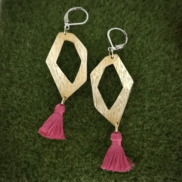 真鍮タッセルピアス(ピンク）