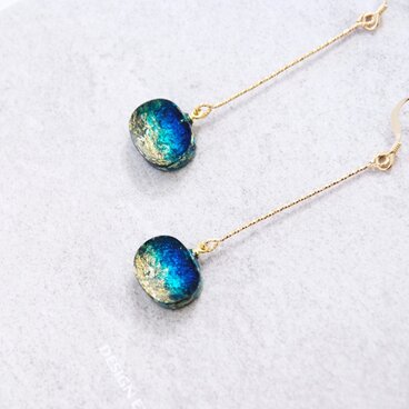 ミズタマリ 14kgf 青い結晶ピアス（フック）【2020年新作】